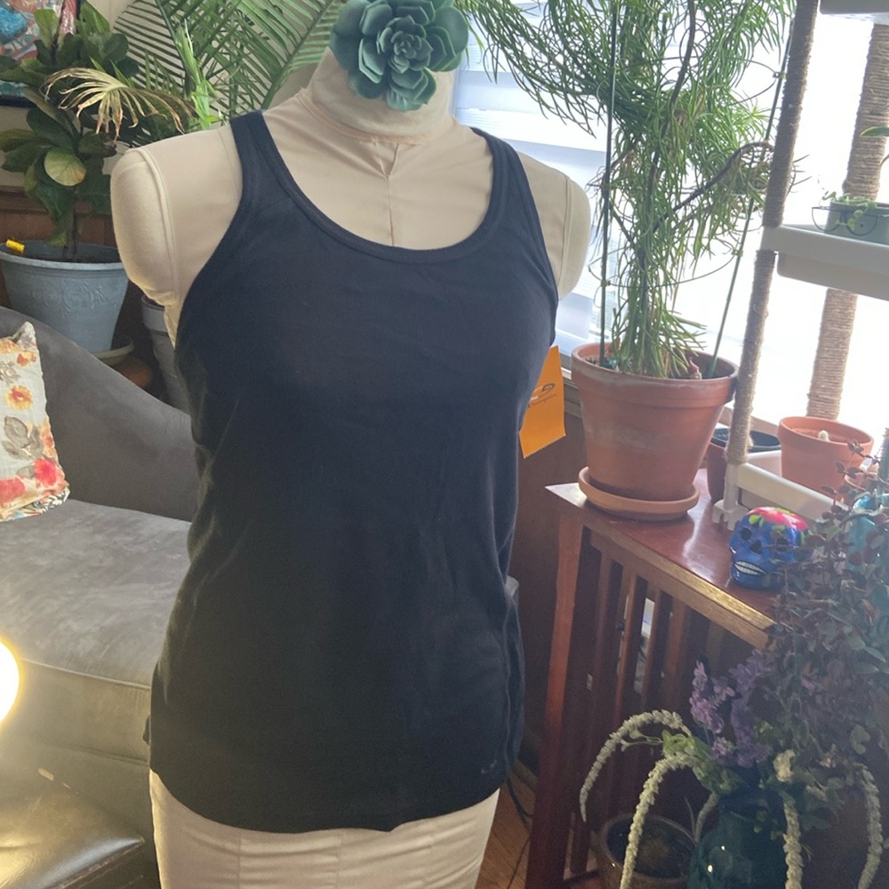 Champion NWT workout tank with built in shelf bra. Size L